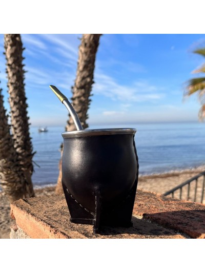 Mate forrado en cuero c/virola CAMIONERO NEGRO