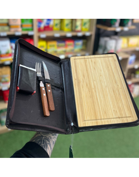 Set parrillero (tabla, cubiertos, naipes TATU, fun